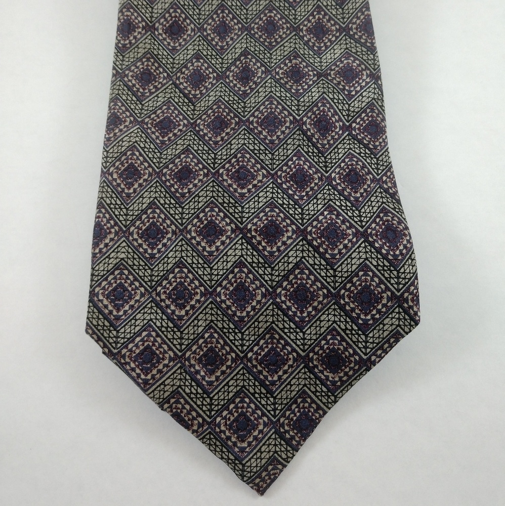 Ron Chereskin men's silk tie purple geometric